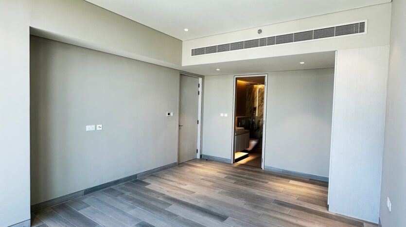 Brand New Luxury Living: Full Marina & Sea Views in Dubai